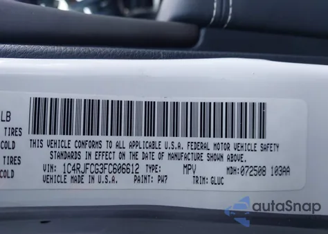 2015 Jeep Grand Cherokee Overland from USA, damaged, VIN 1C4RJFCG3FC606612